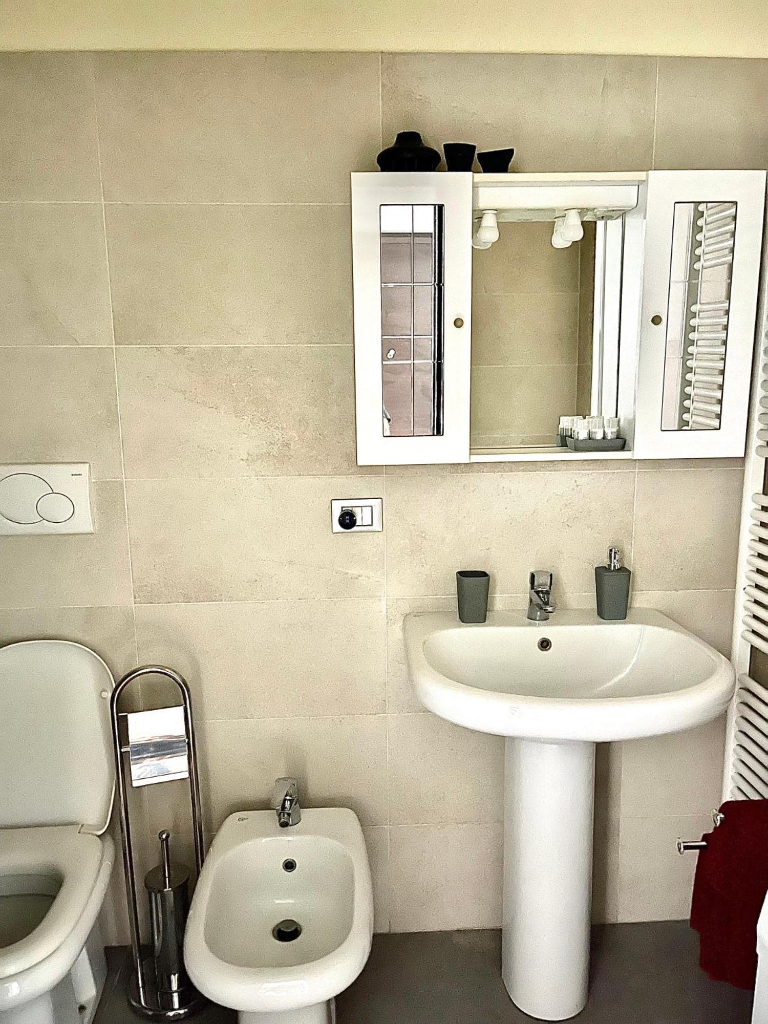 Ca' Del Plin Apartment Алба Екстериор снимка